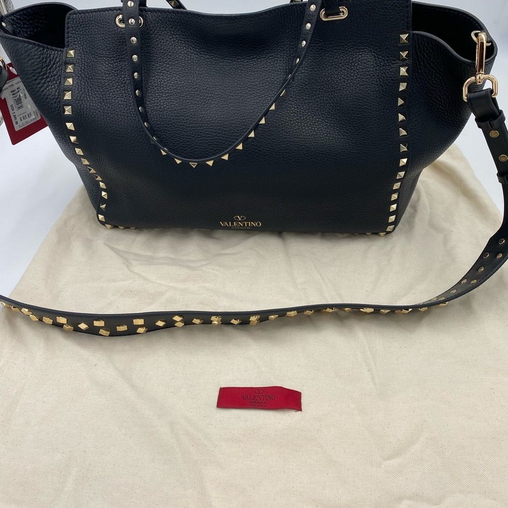 Women’s Valentino Garavani rockstud pebble grain calfskin tote bag made in Italy - Picture 4 of 17